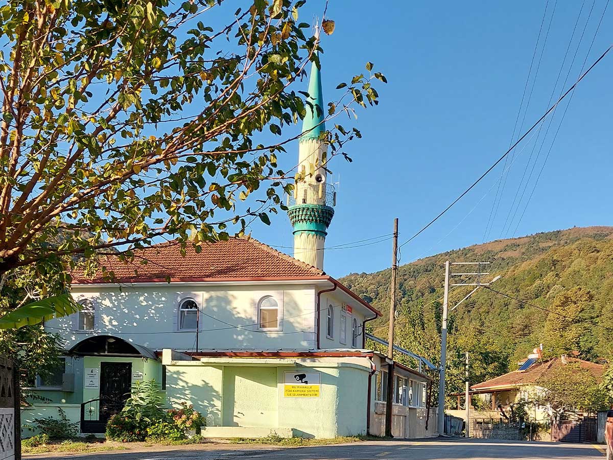 İlimbey Camii